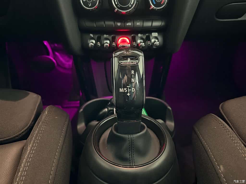 Mini Cooper, 2019 9