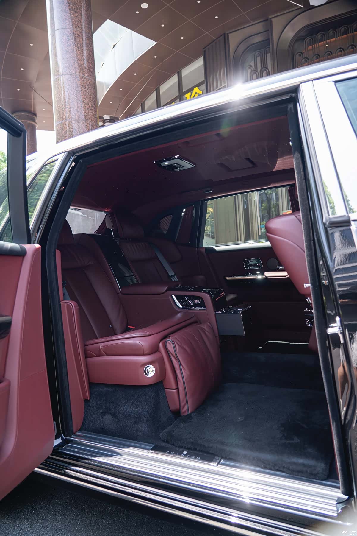Rolls-Royce Phantom, 2020 15