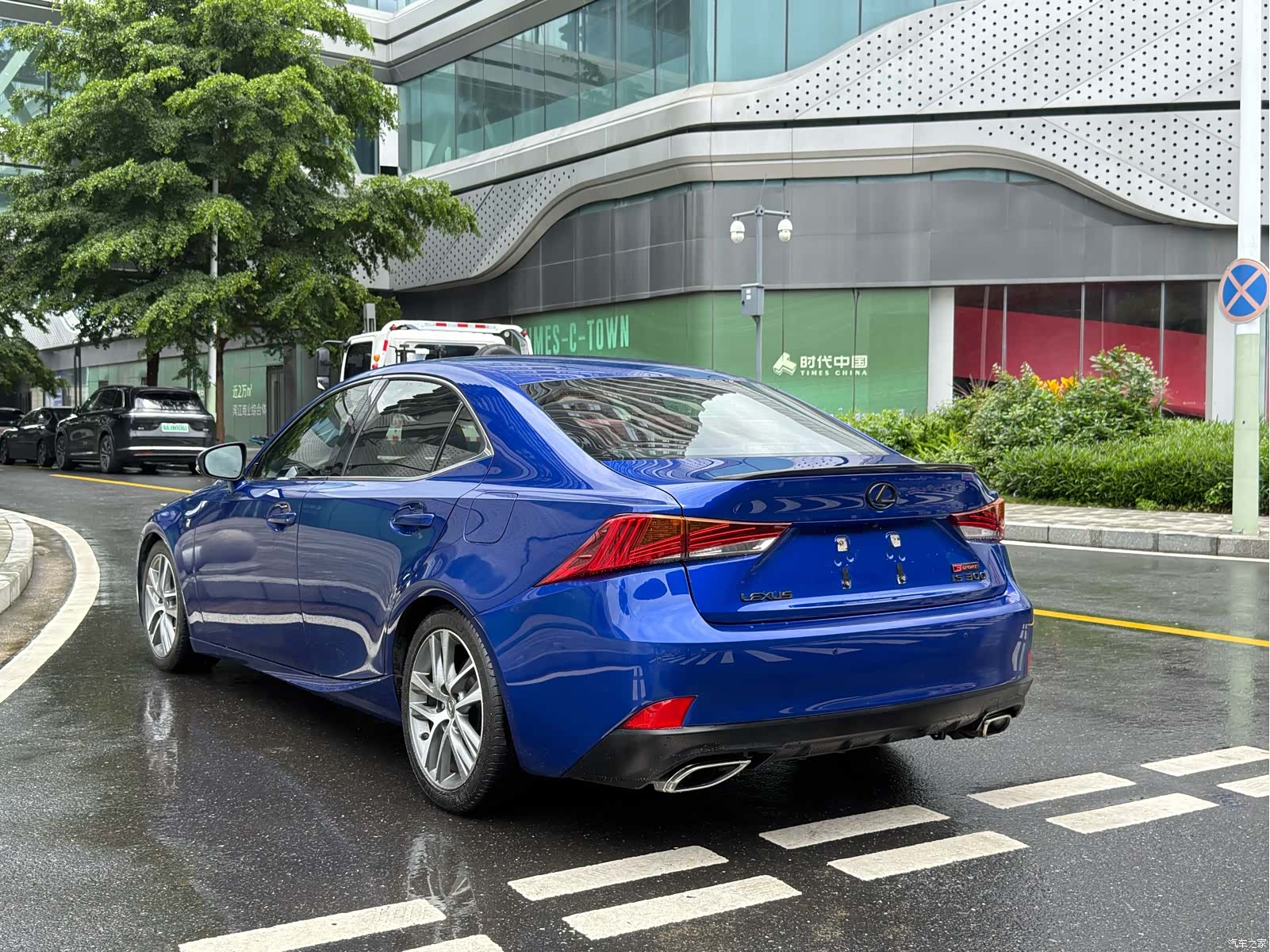 Lexus IS, 2019 4
