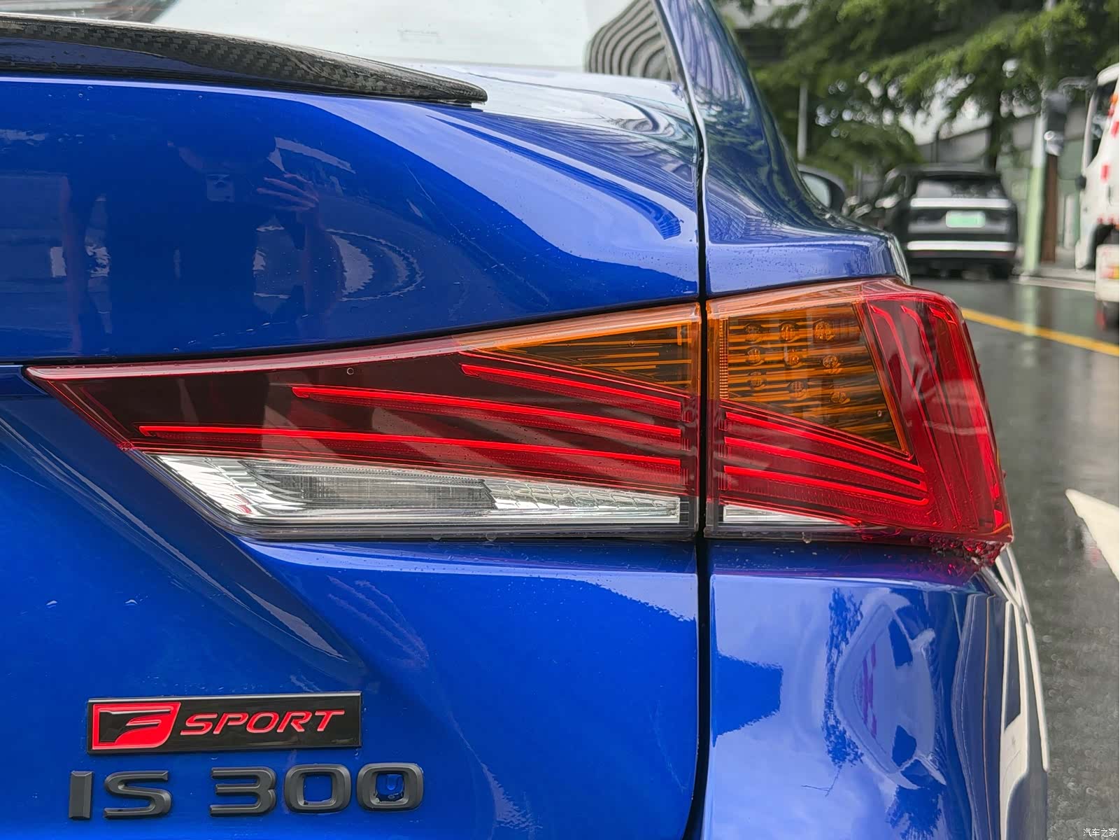 Lexus IS, 2019 33