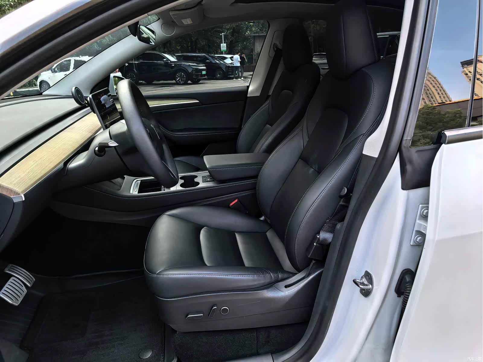 Tesla Model Y, 2023 12