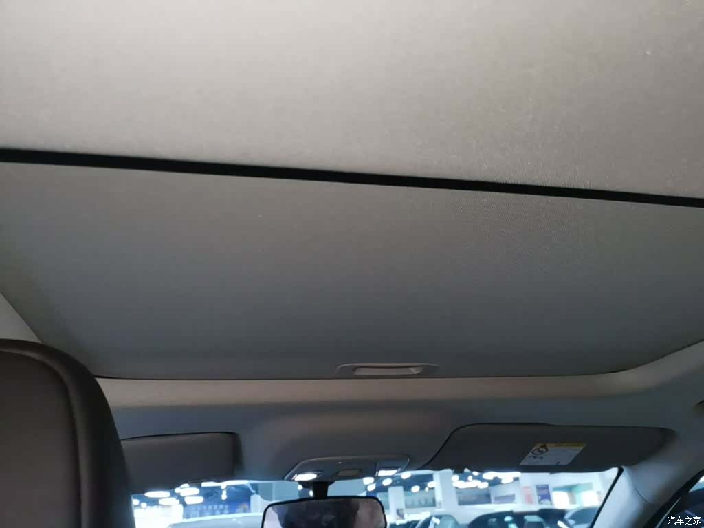 Geely Coolray, 2025 18
