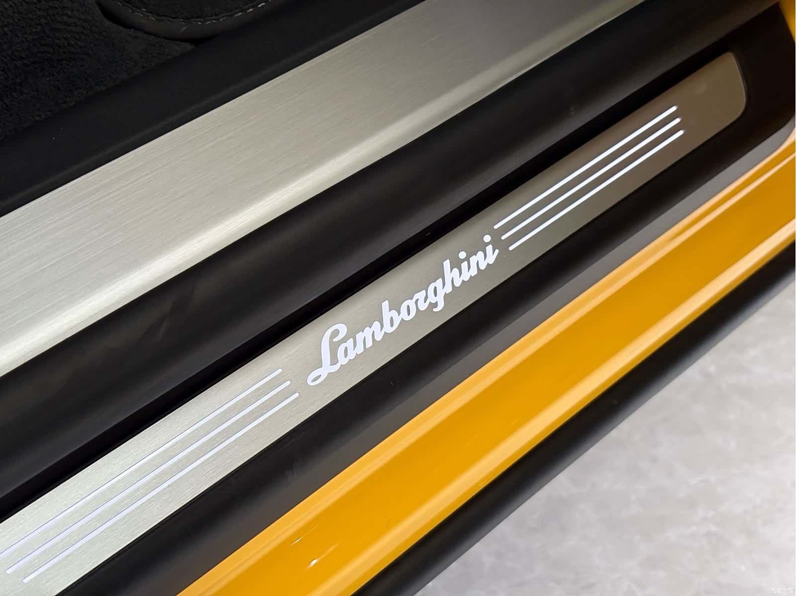Lamborghini Urus, 2022 16