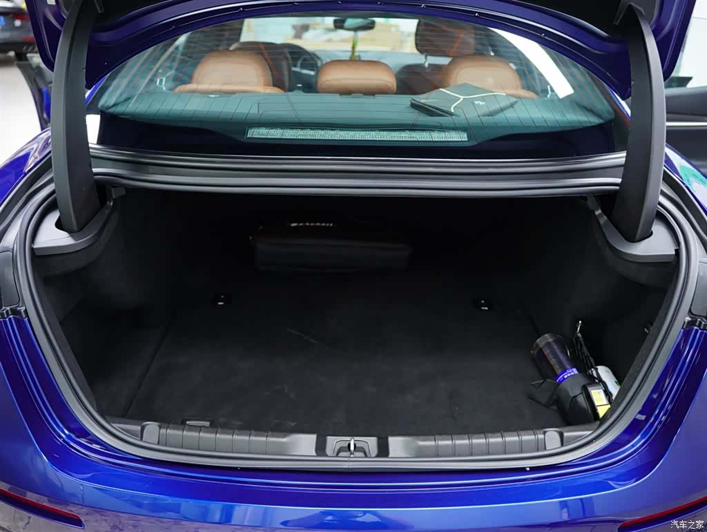 Maserati Ghibli, 2019 37