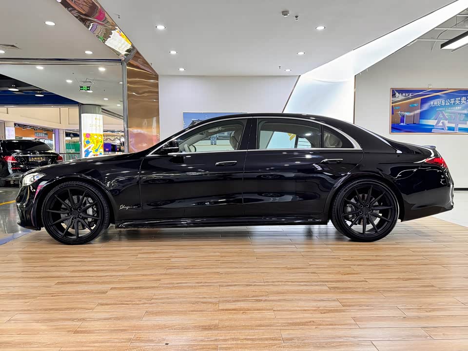Mercedes-Benz S-class Mercedes-Benz S-class