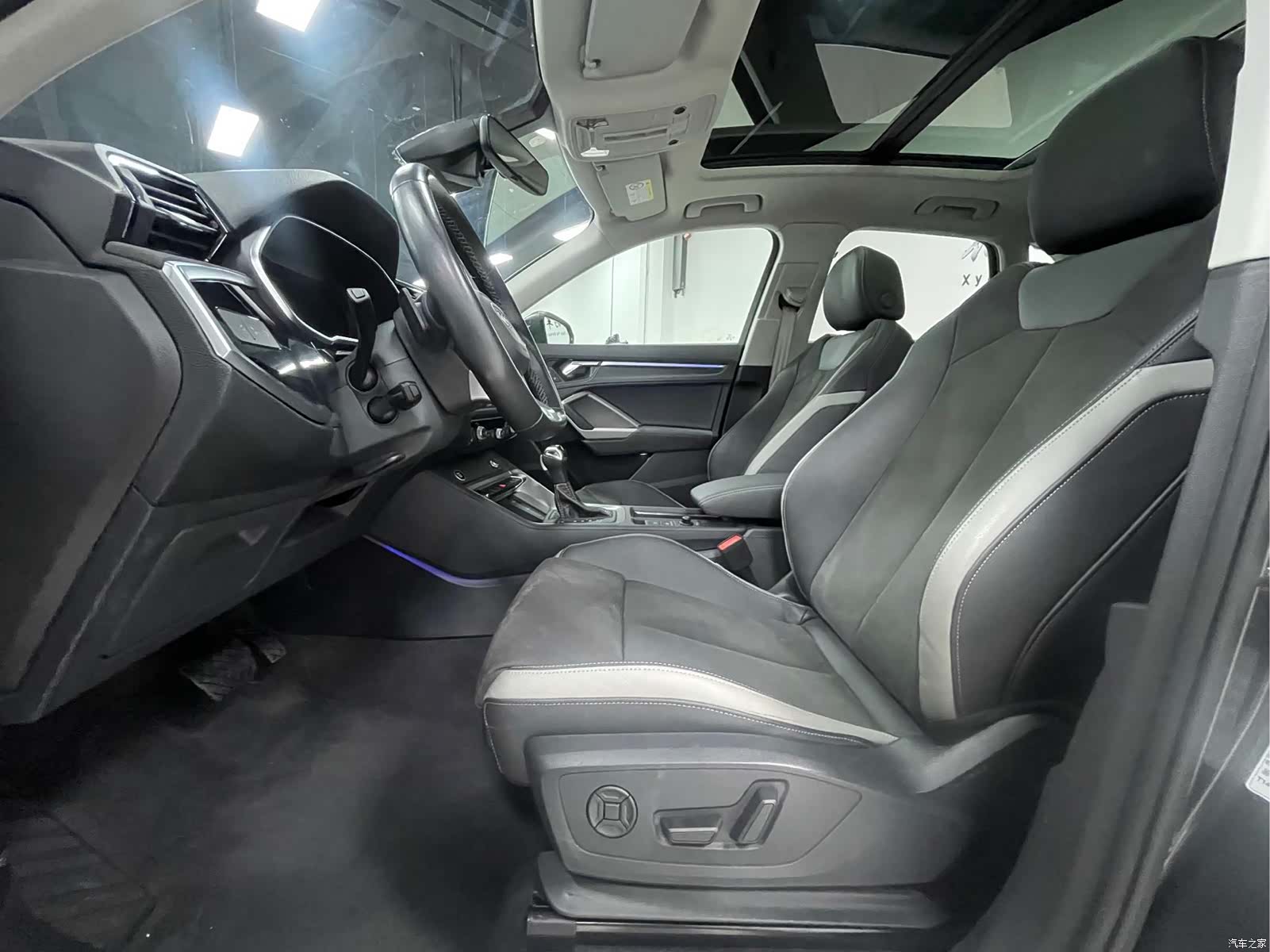 Audi Q3, 2022 12