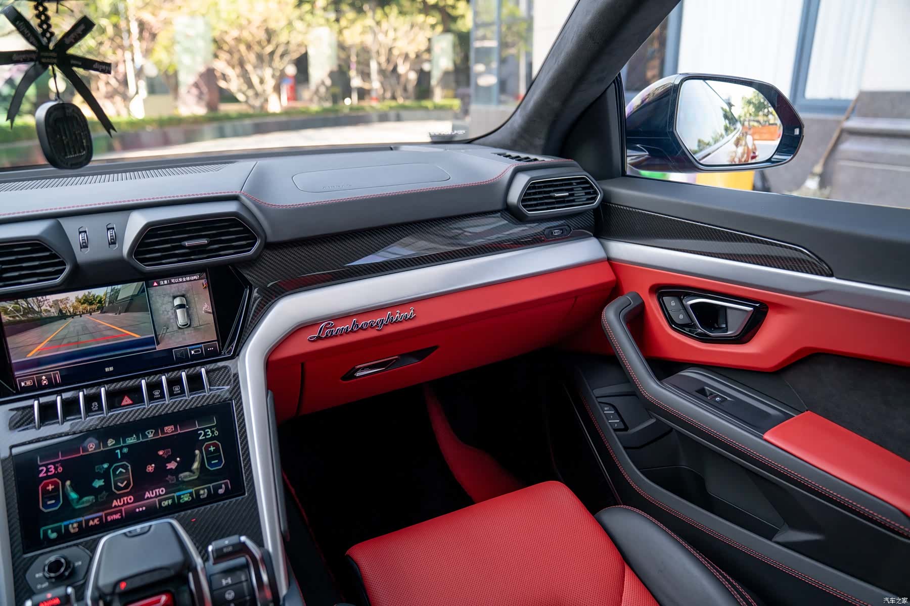 Lamborghini Urus, 2020 15