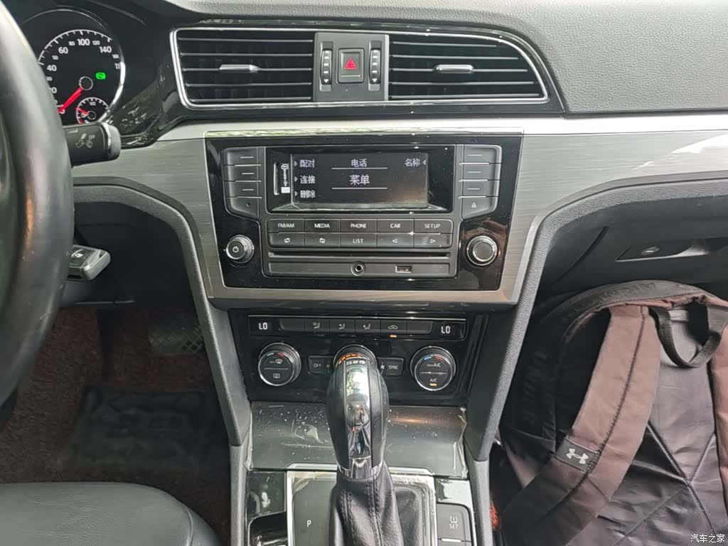 Volkswagen Lamando, 2016 13