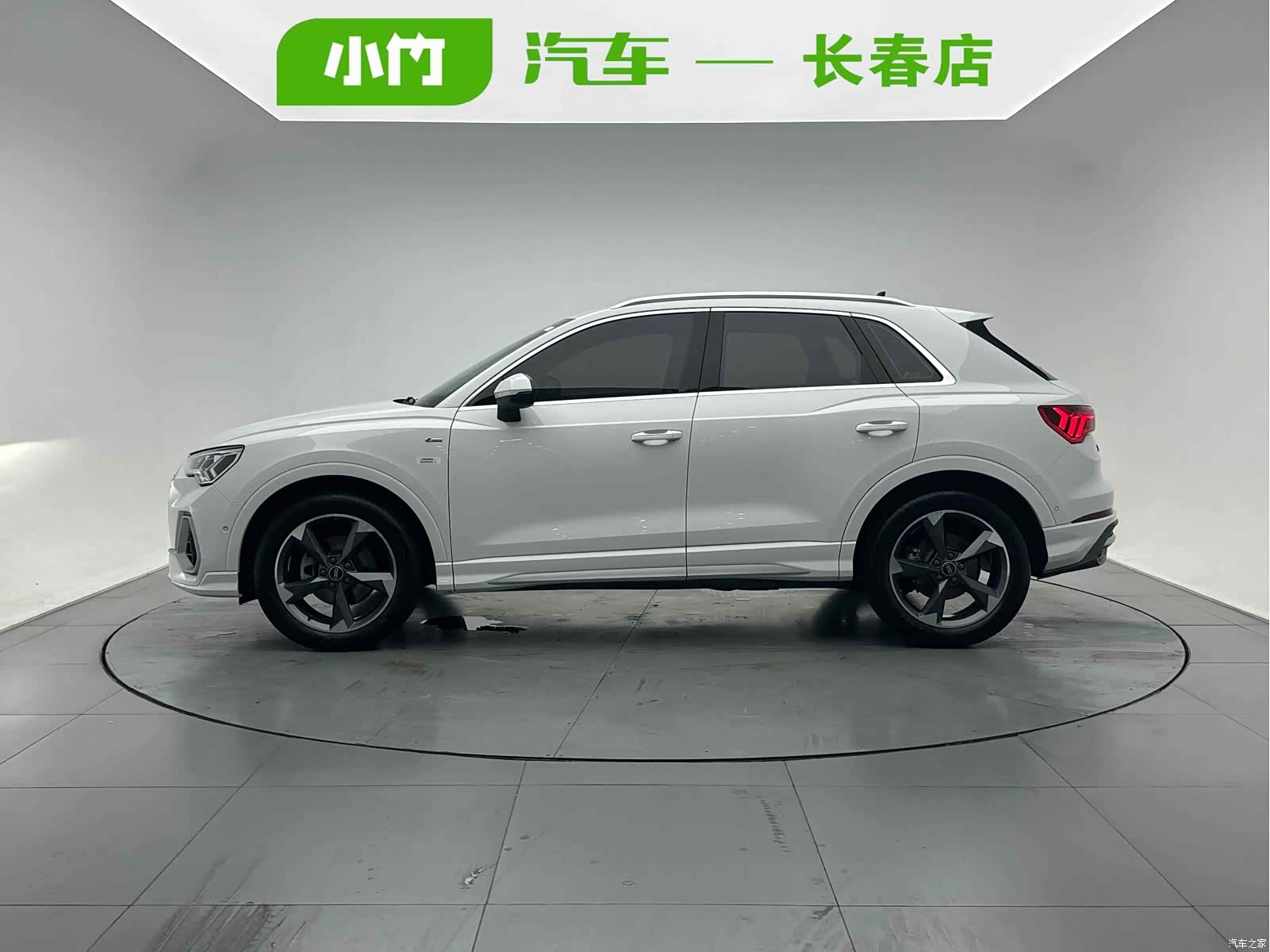 Audi Q3, 2023 3