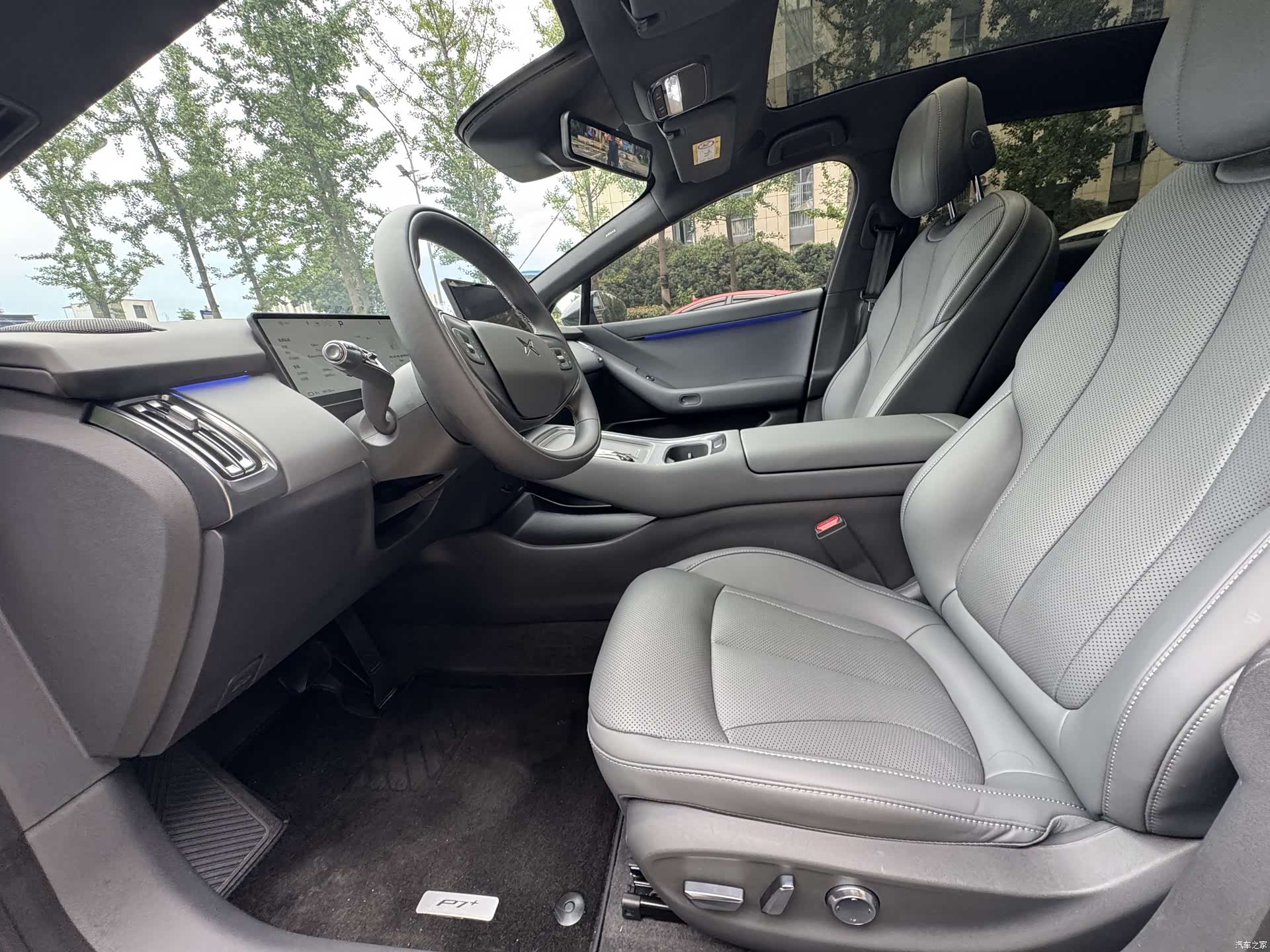 Xpeng P7, 2025 10