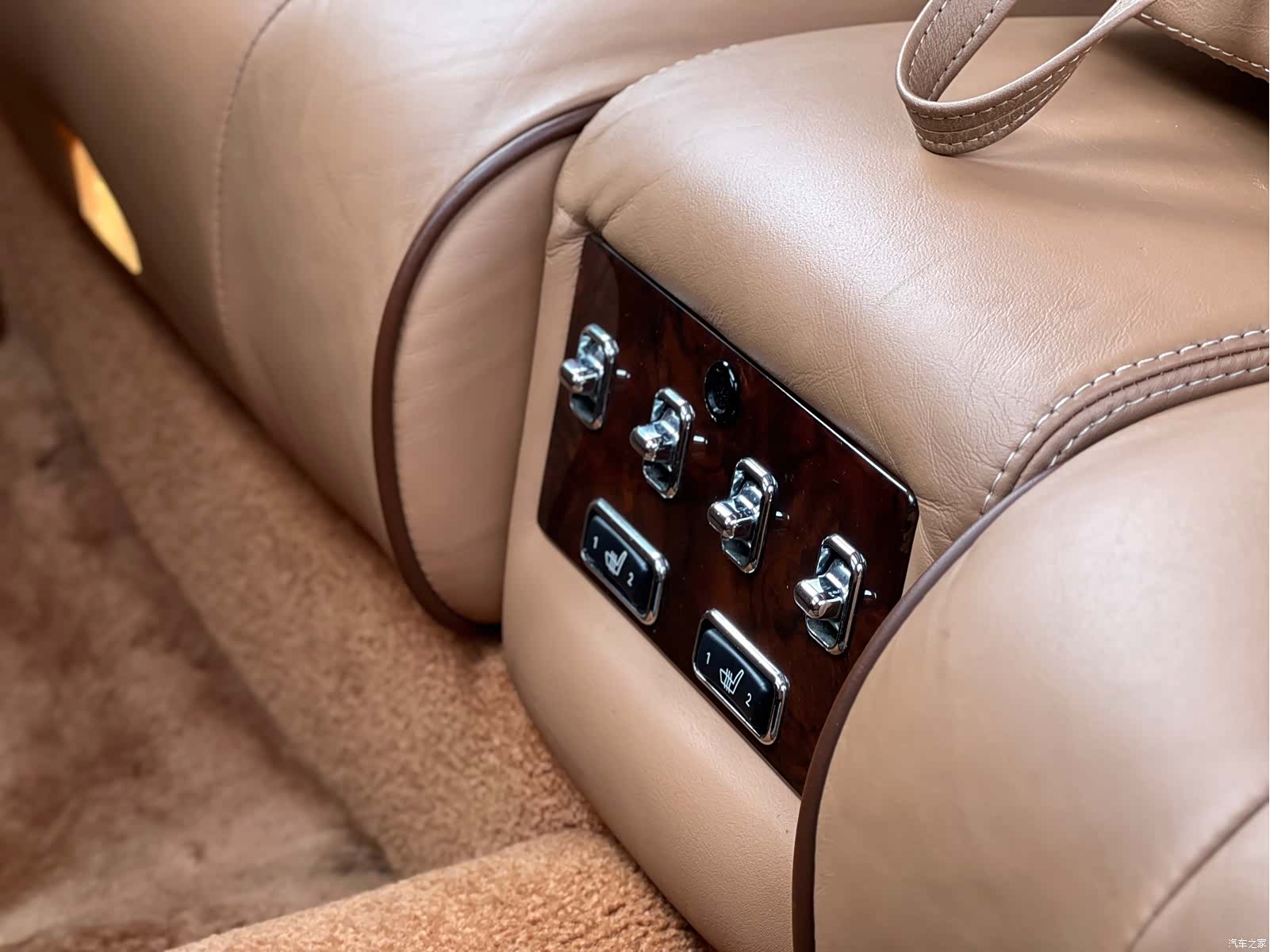 Bentley R, 2006 16