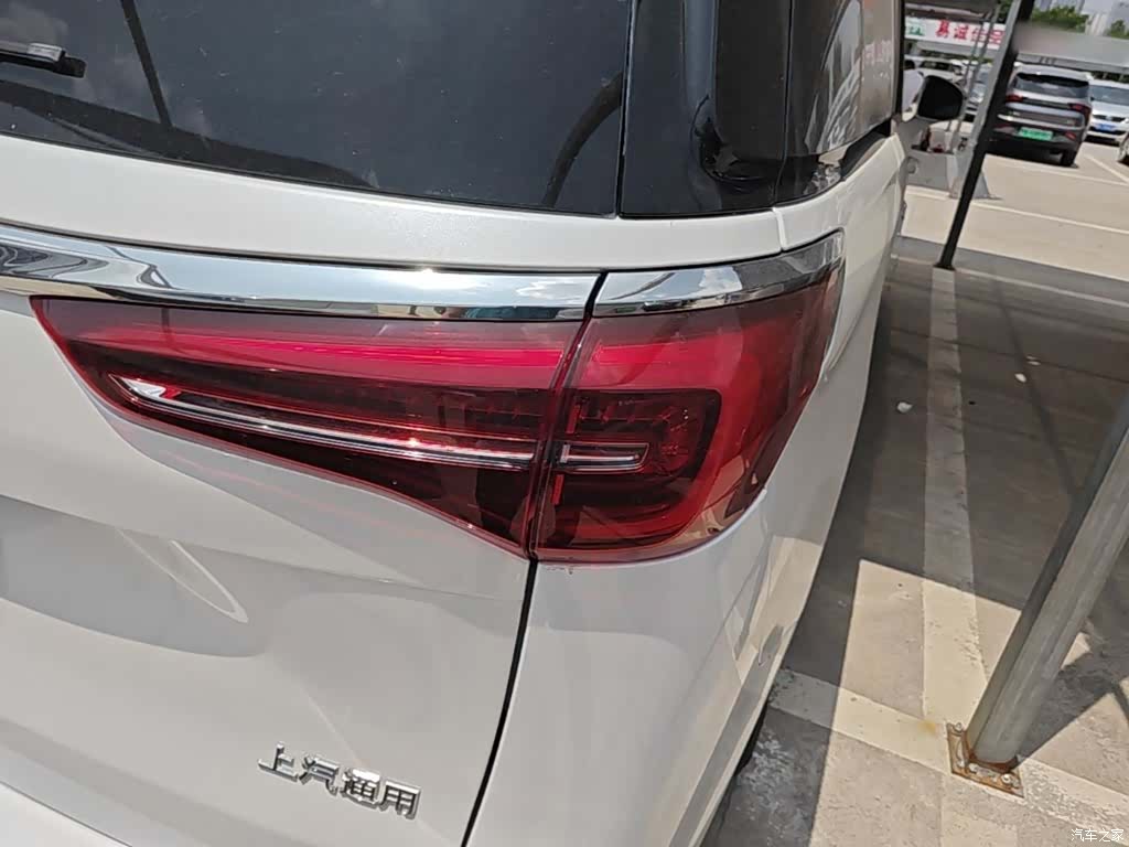 Buick GL8, 2023 8