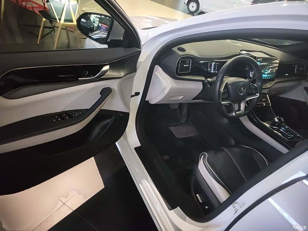 BYD Qin, 2024 16