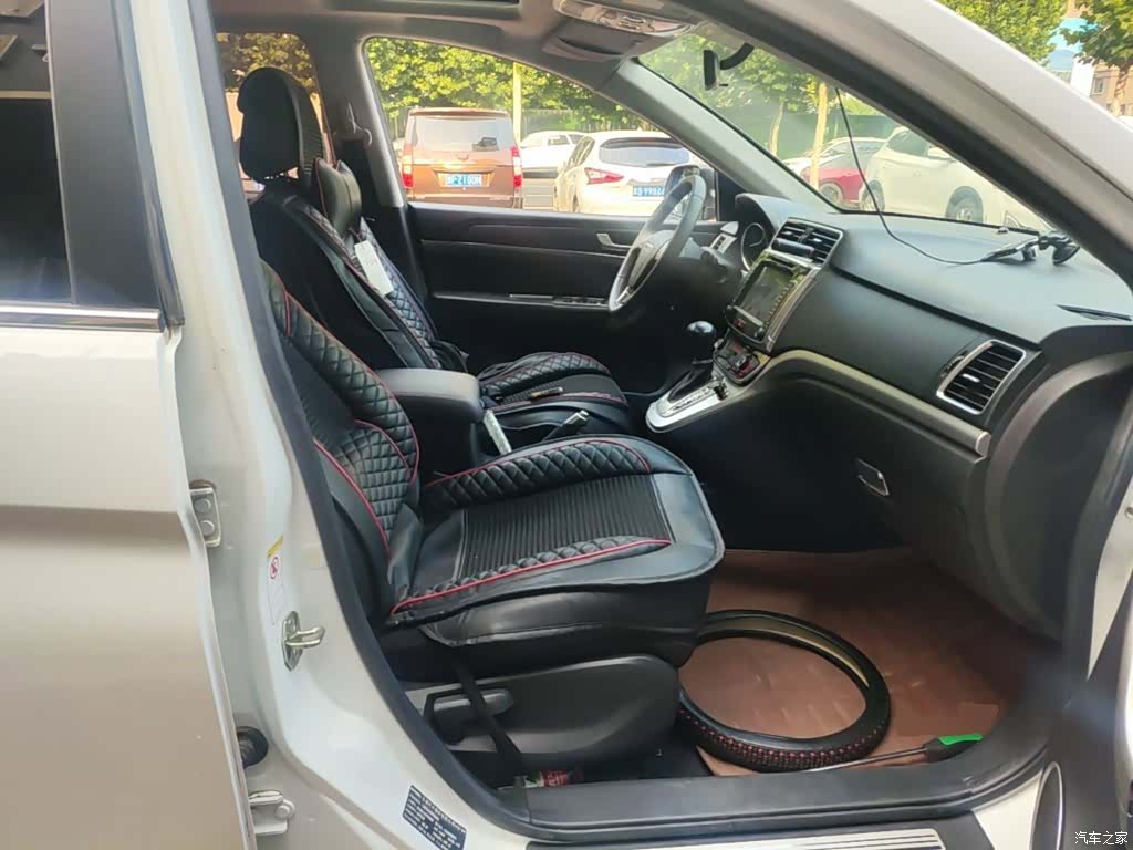 Haval M6, 2018 25