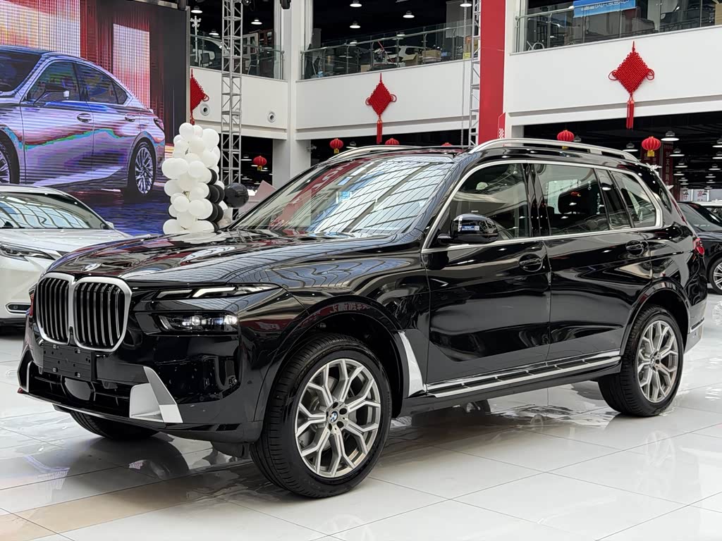 BMW X7 2026 xDrive40i Lead Luxury 7 мест