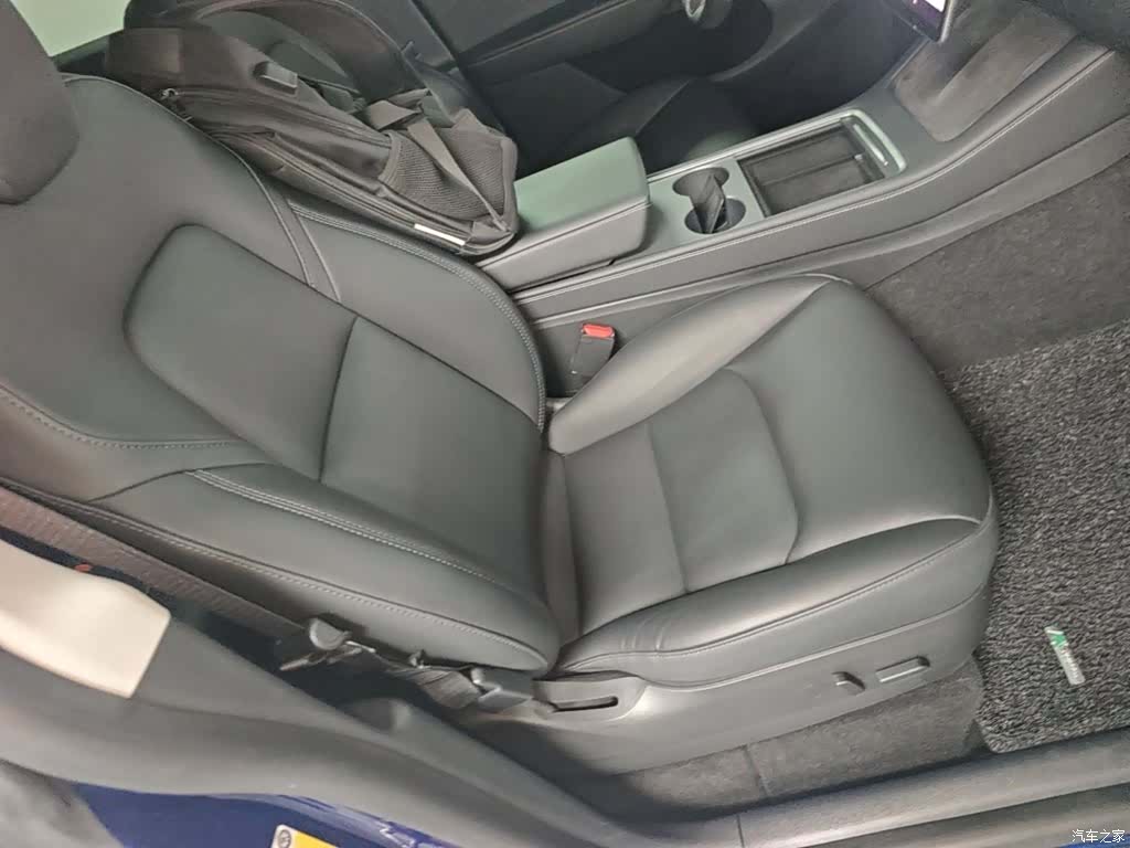 Tesla Model Y, 2021 25