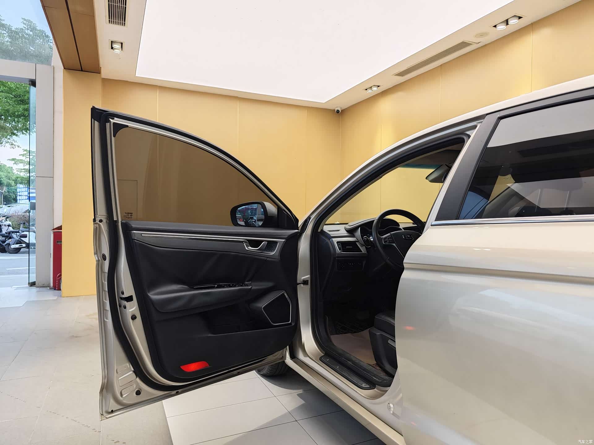Geely Emgrand, 2018 7