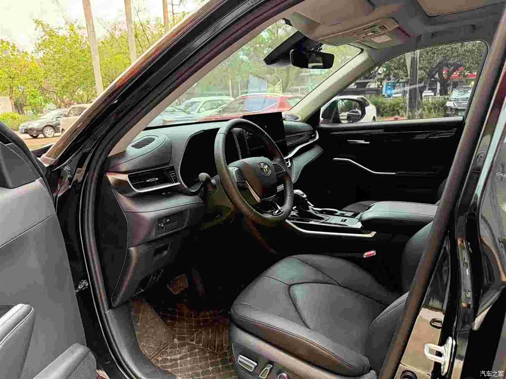 Toyota Highlander, 2026 7