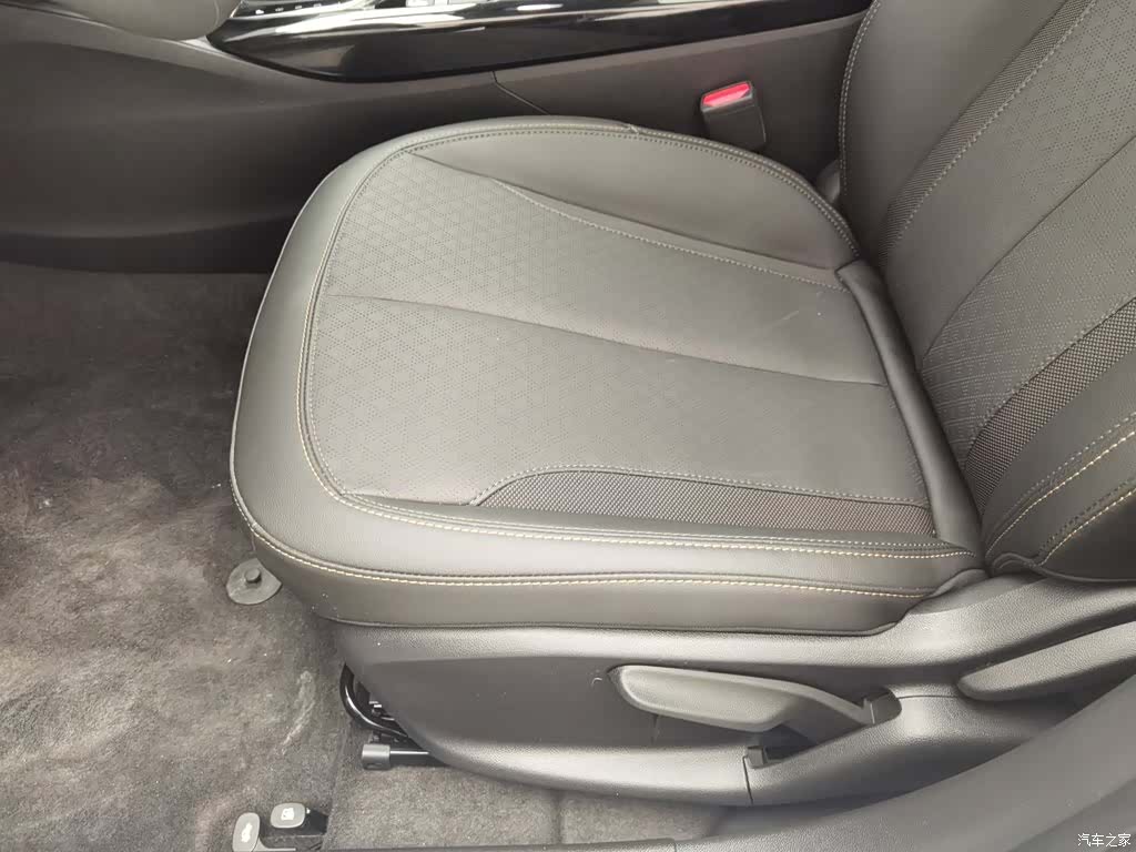 Buick Verano, 2025 20