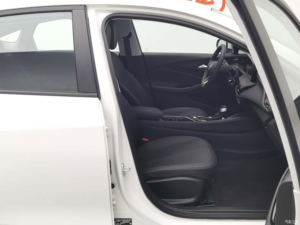 Buick Verano, 2025 23