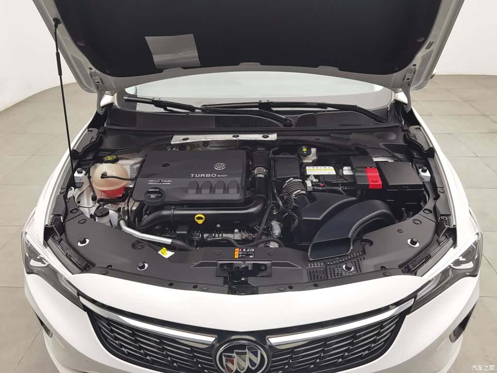 Buick Verano, 2025 6