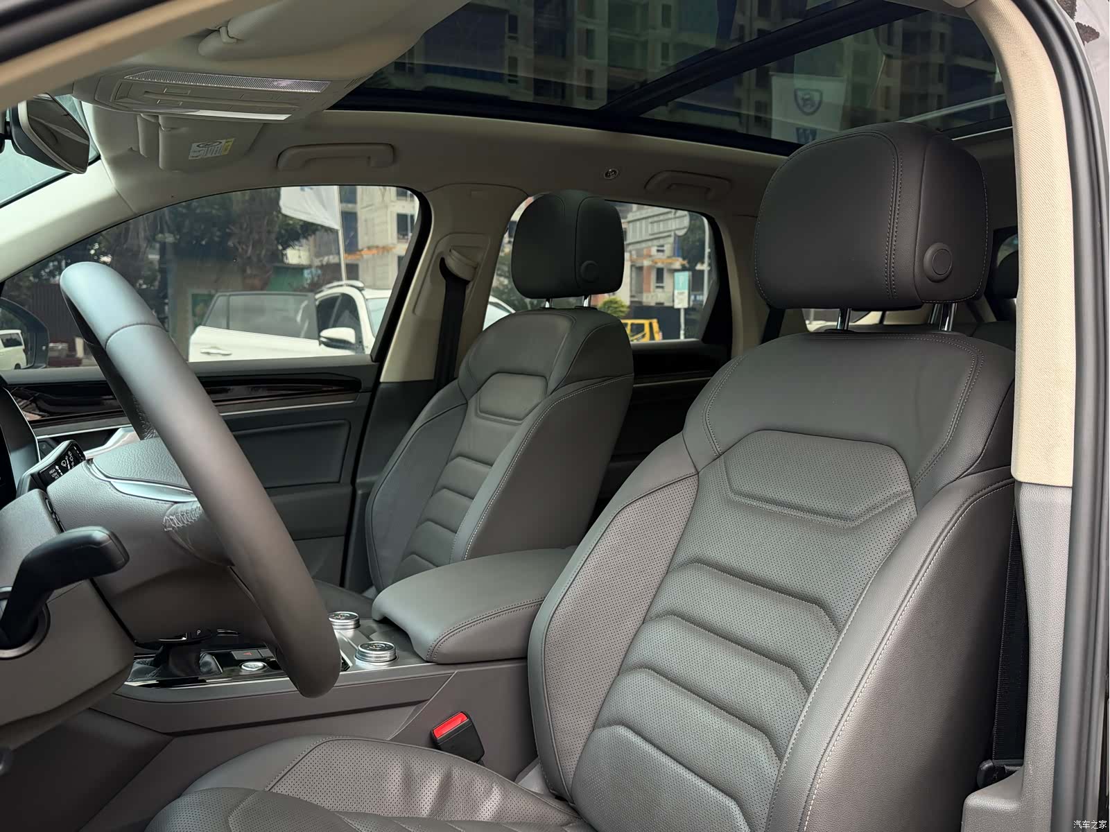 Volkswagen Touareg, 2020 9