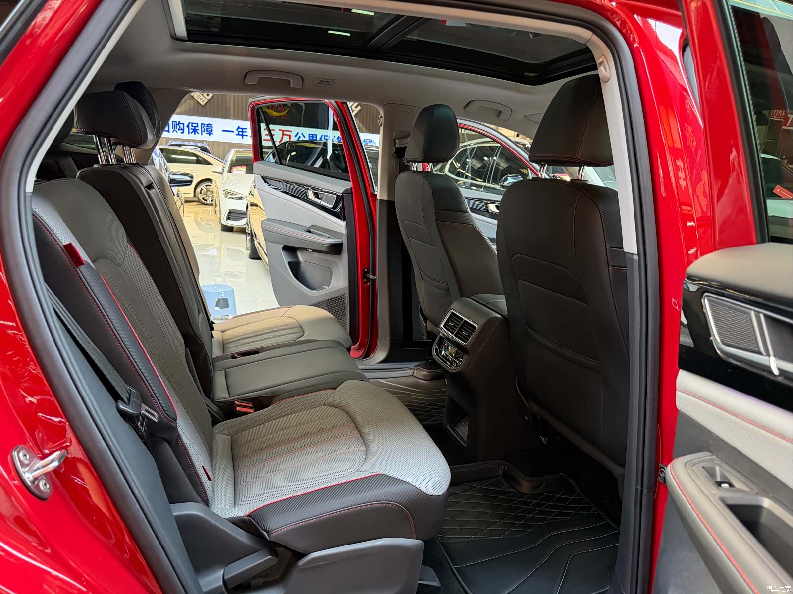 Volkswagen Teramont X, 2023 18
