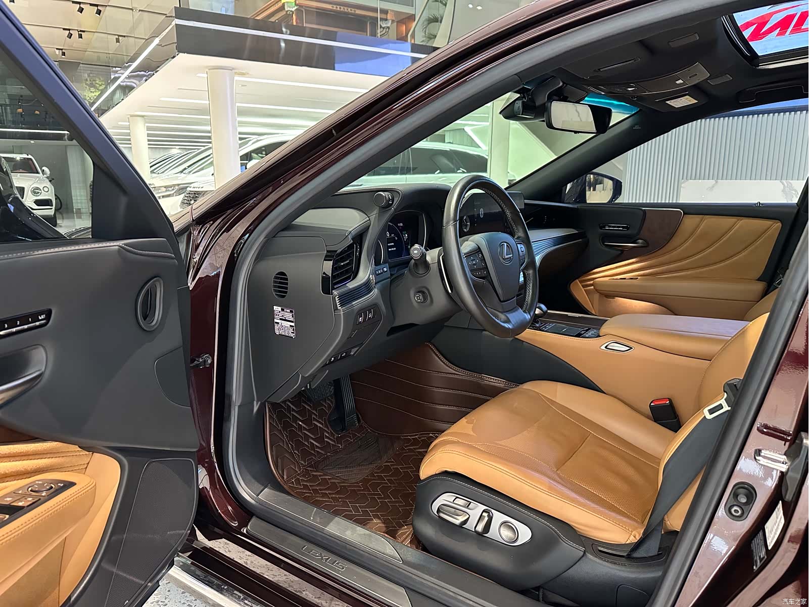Lexus LS, 2021 10