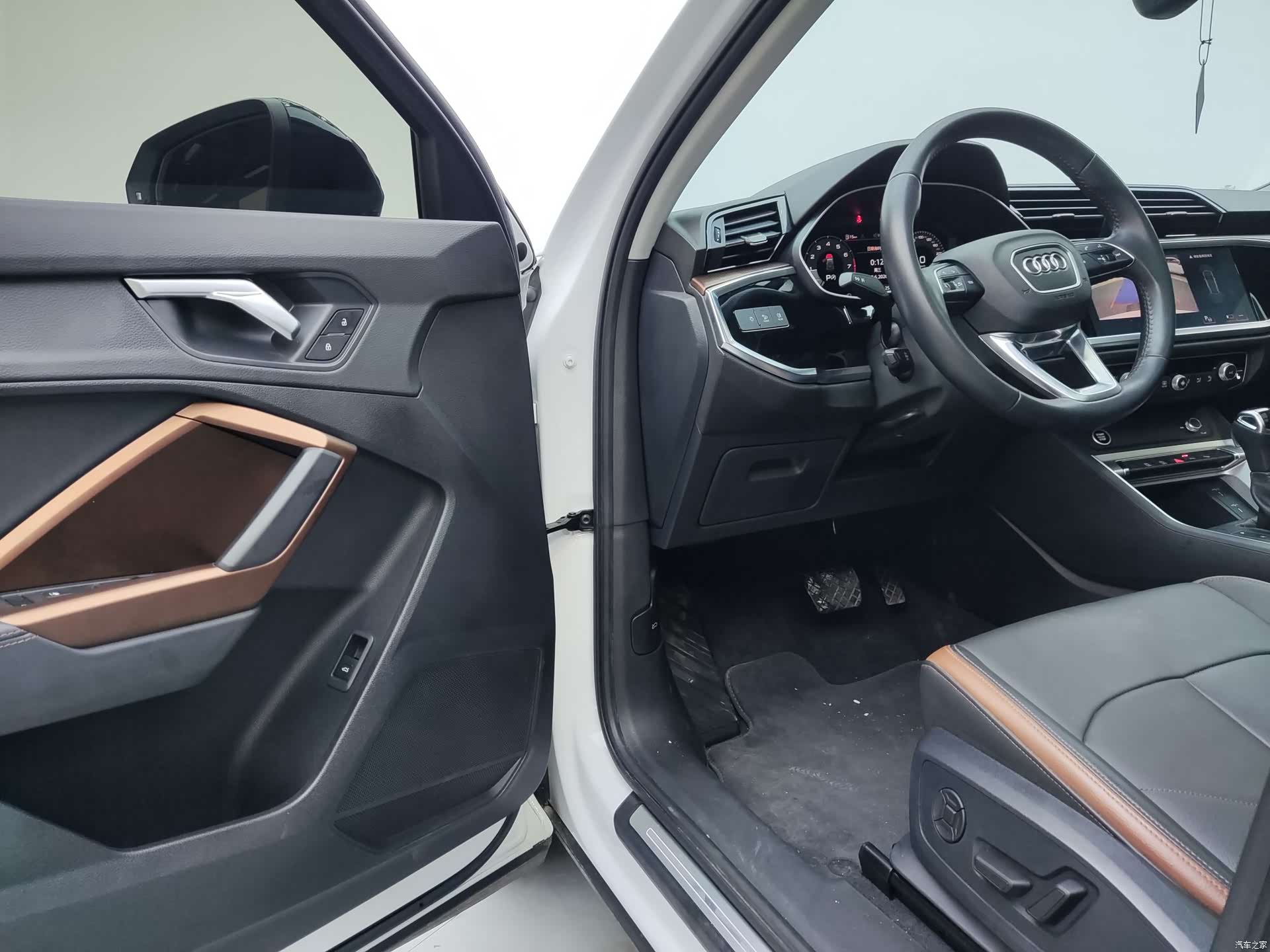 Audi Q3, 2021 12