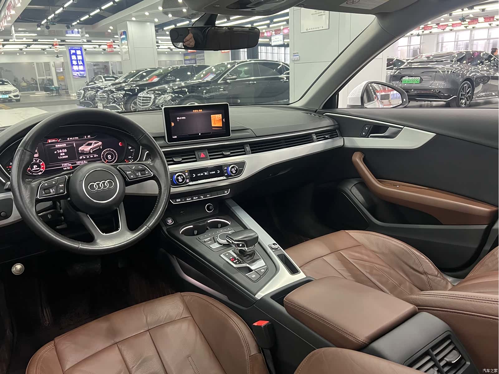Audi A4L, 2019 15