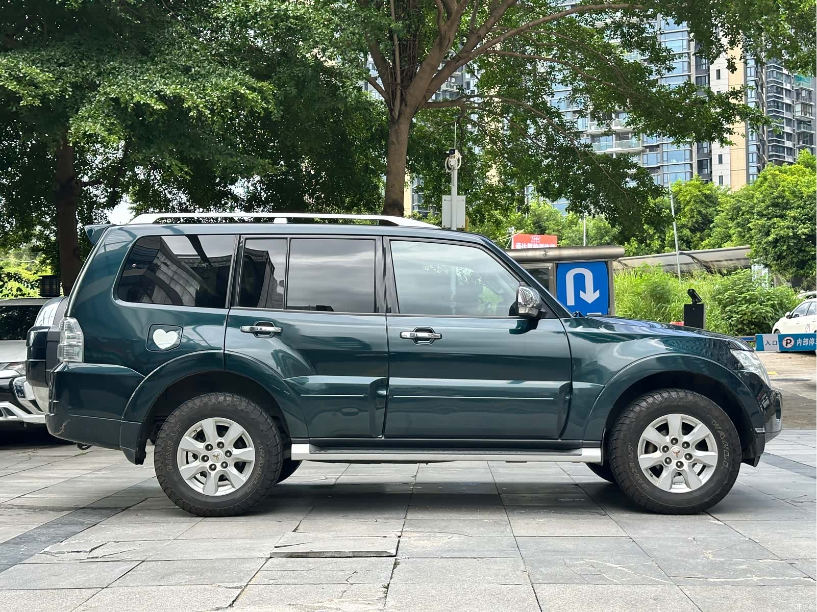 Mitsubishi Pajero, 2011 7