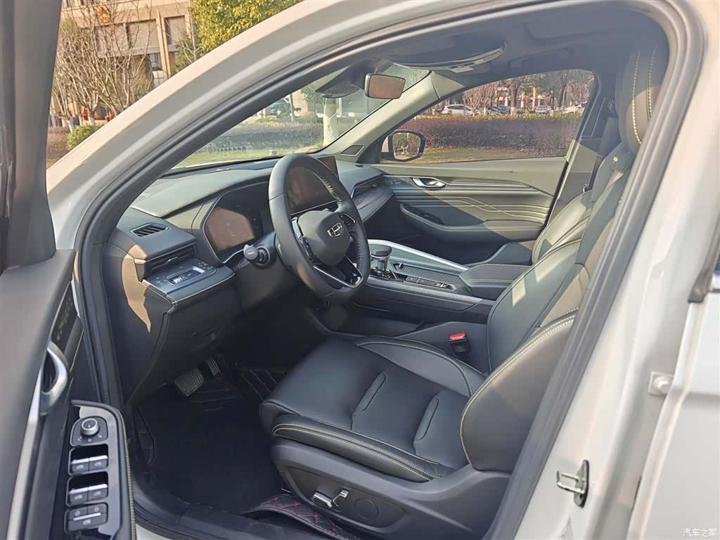 Geely Preface, 2023 23