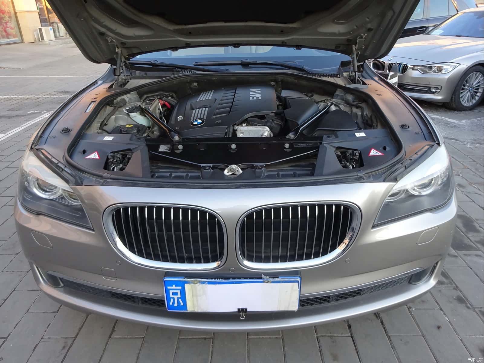 BMW 7 Series, 2011 25