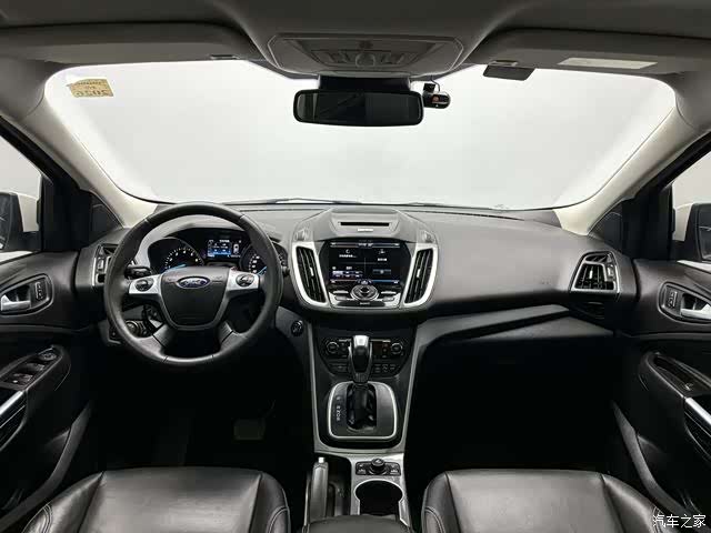 Ford Kuga, 2015 8