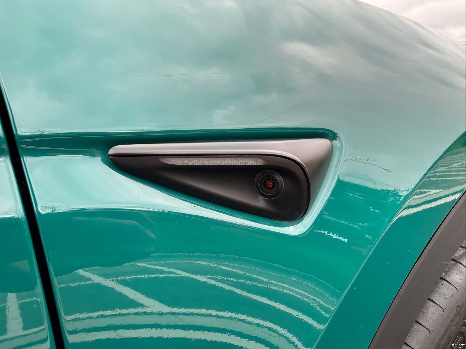 Tesla Model Y, 2024 19