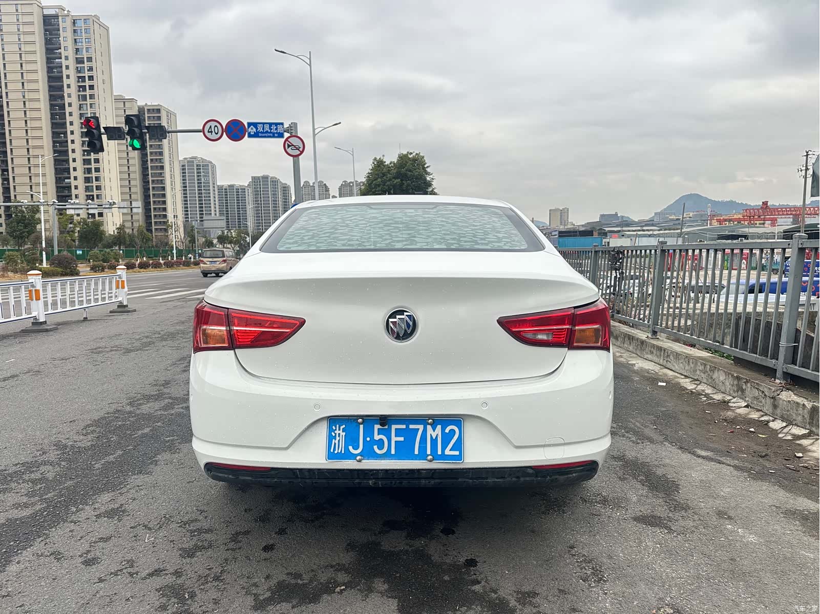 Buick Verano, 2017 8