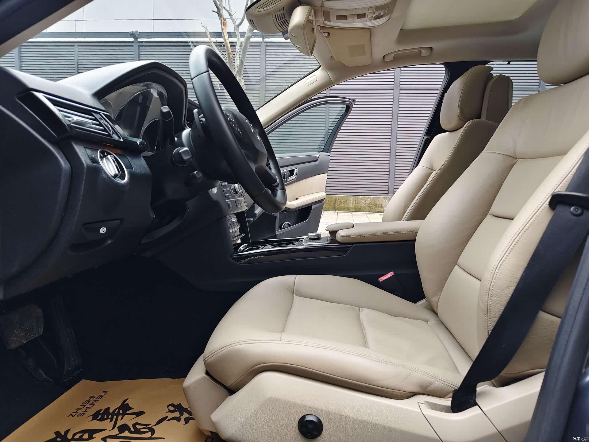 Mercedes-Benz E-Class, 2011 7