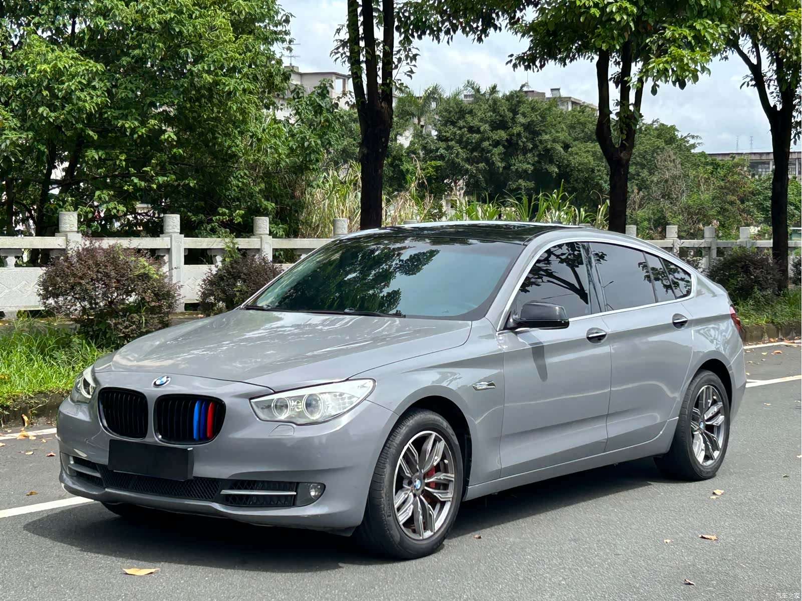 BMW 5 Series, 2010 1