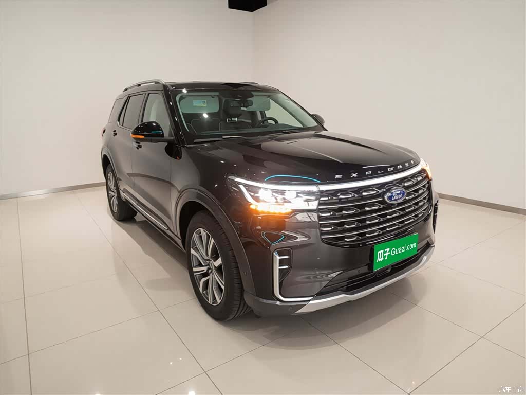 Ford Explorer, 2023 4