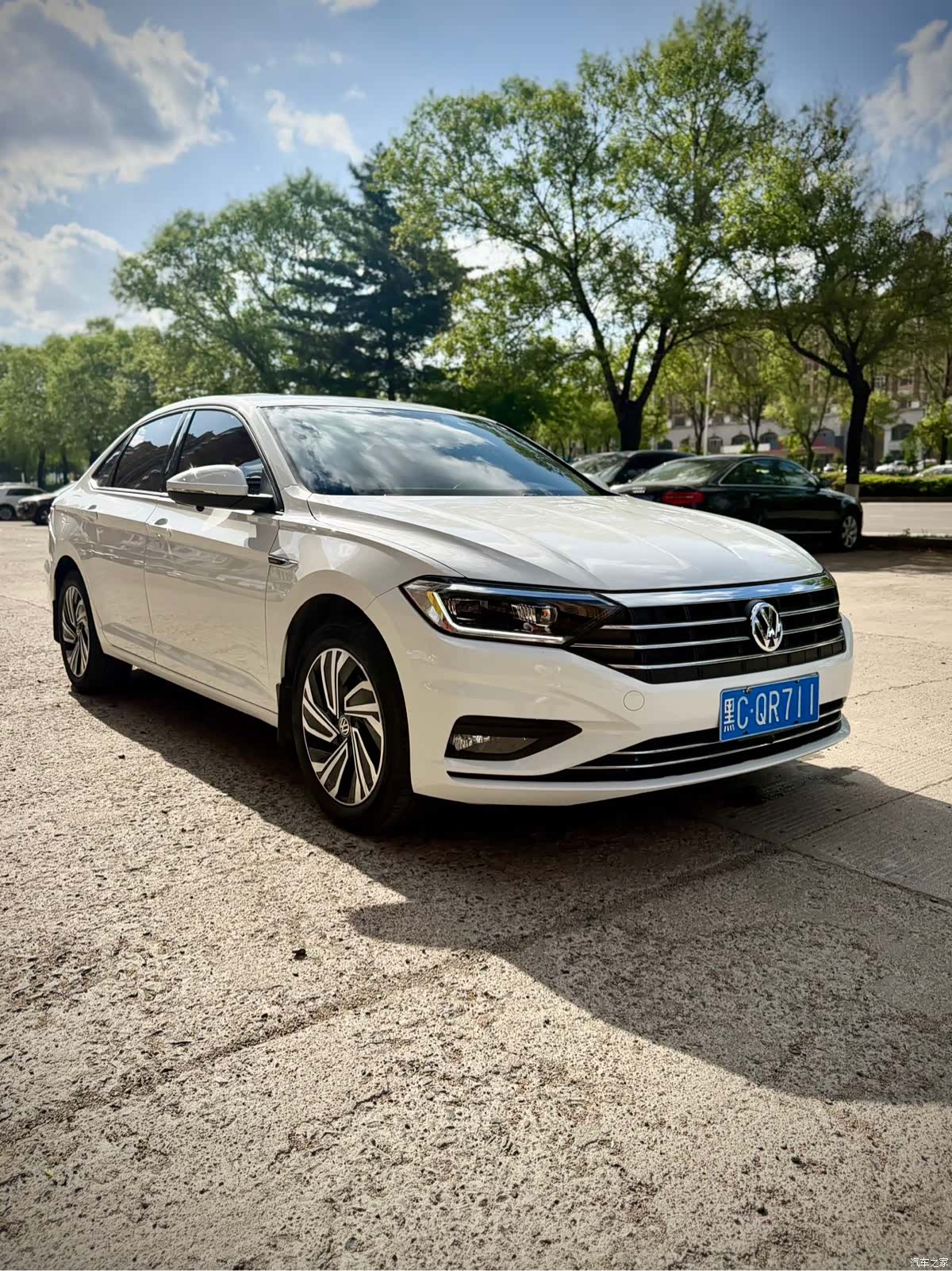 Volkswagen Sagitar, 2022 3