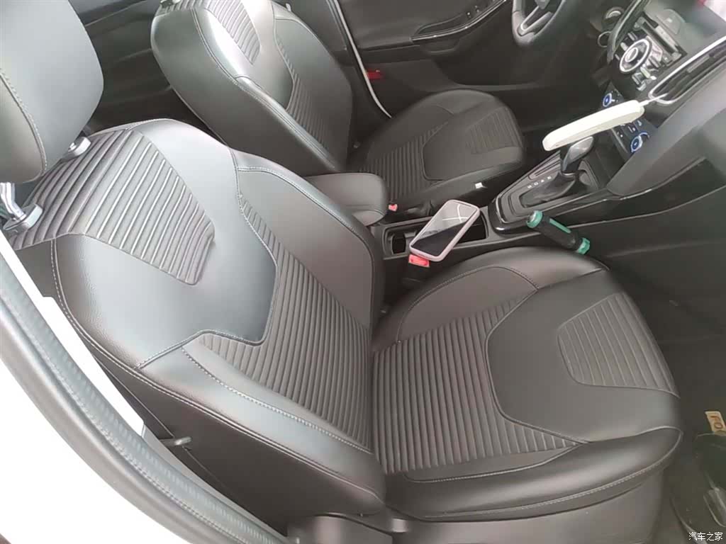 Ford Focus, 2018 25