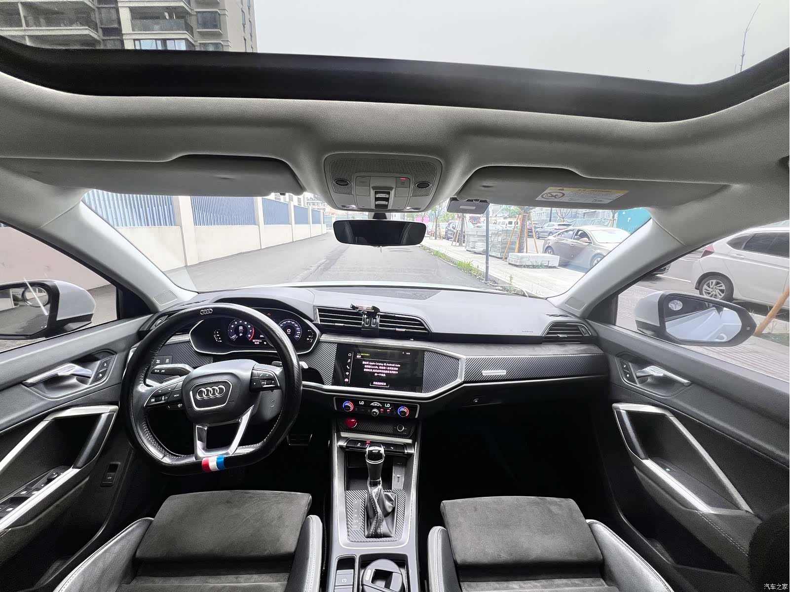 Audi Q3, 2021 9
