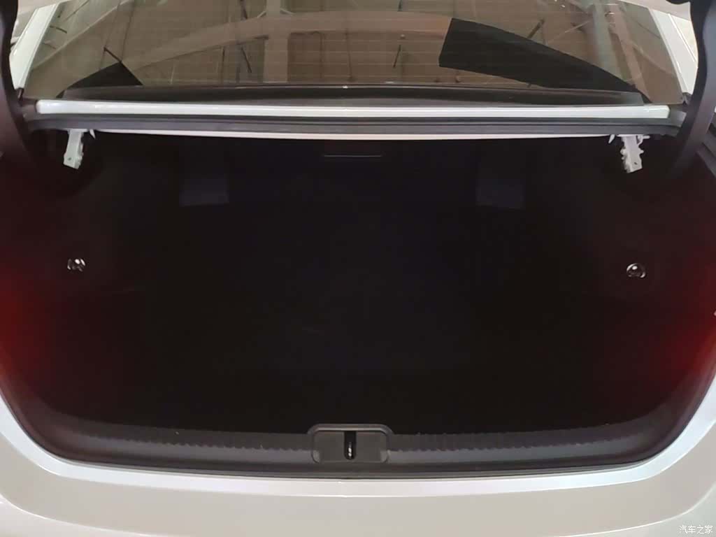 Lexus ES, 2019 19
