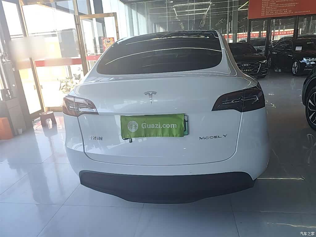 Tesla Model Y, 2022 6