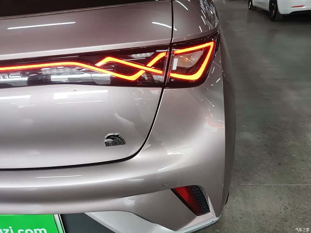 BYD Dolphin, 2023 8