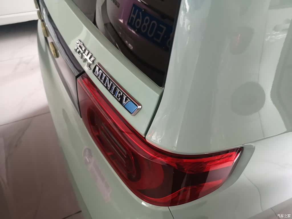 Wuling MINIEV, 2021 8