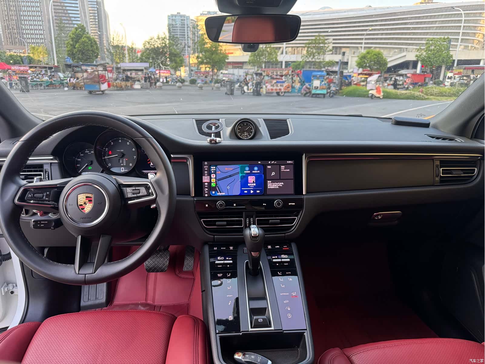 Porsche Macan, 2024 11
