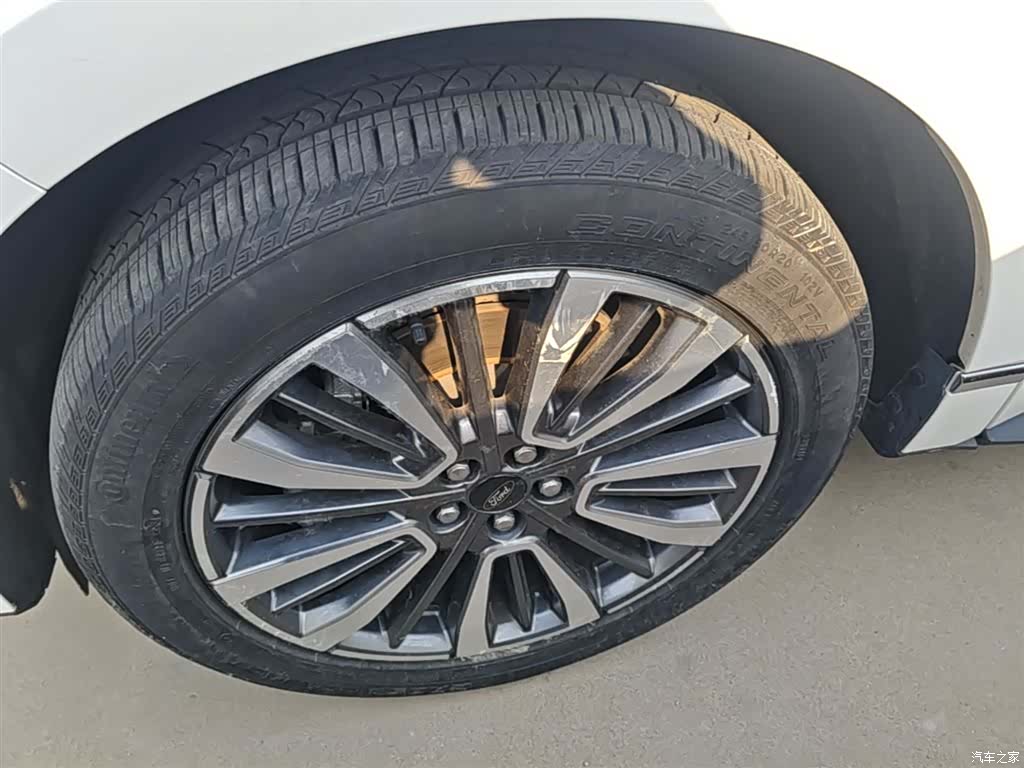 Ford Edge, 2021 23
