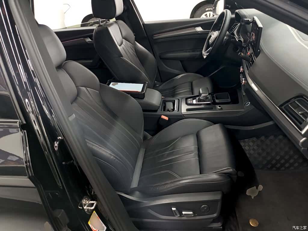 Audi Q5L, 2024 25