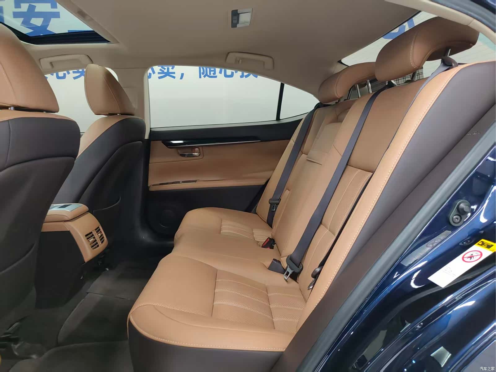Lexus ES, 2018 8